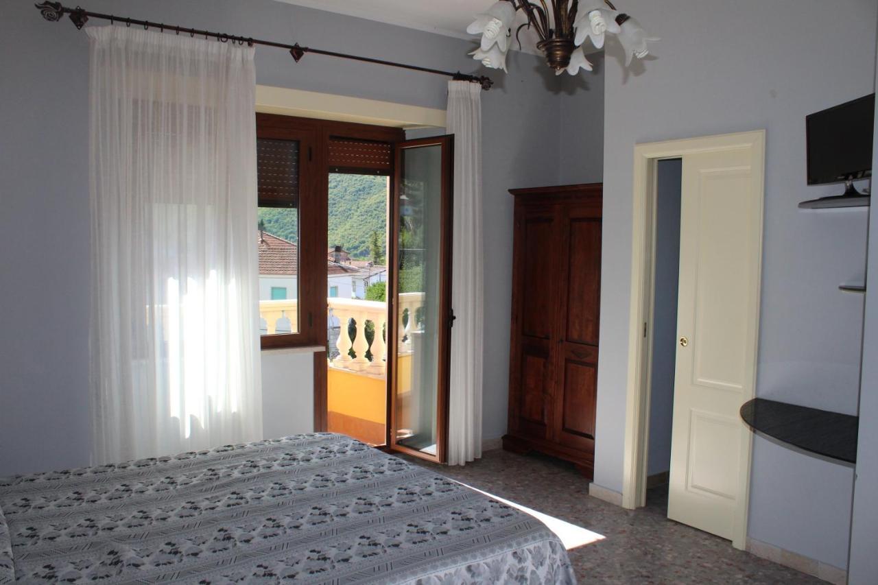 La Villa Guest House Capitignano Bagian luar foto