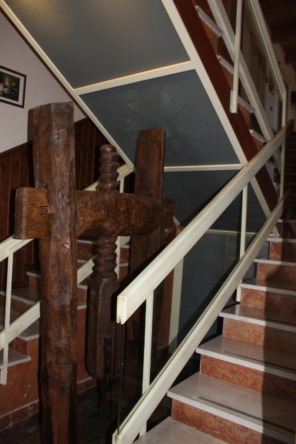 La Villa Guest House Capitignano Bagian luar foto